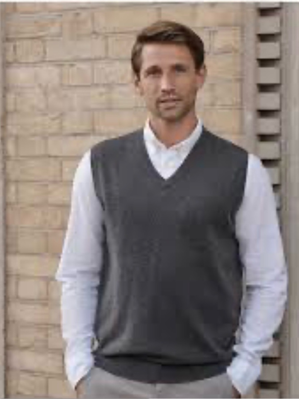 Saks Fifth Avenue Men's Gray V-Neck Cashmere Sweater Vest